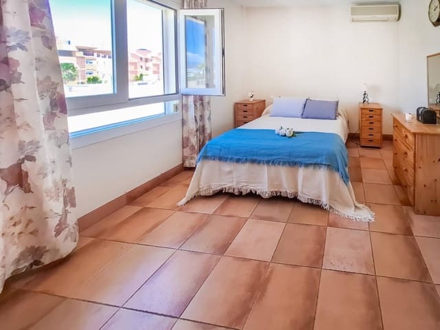 3 makuuhuone Asunto myytävänä paikassa Almerimar, El Ejido mukana uima-altaan - 216 000 € (Ref: 8763141)