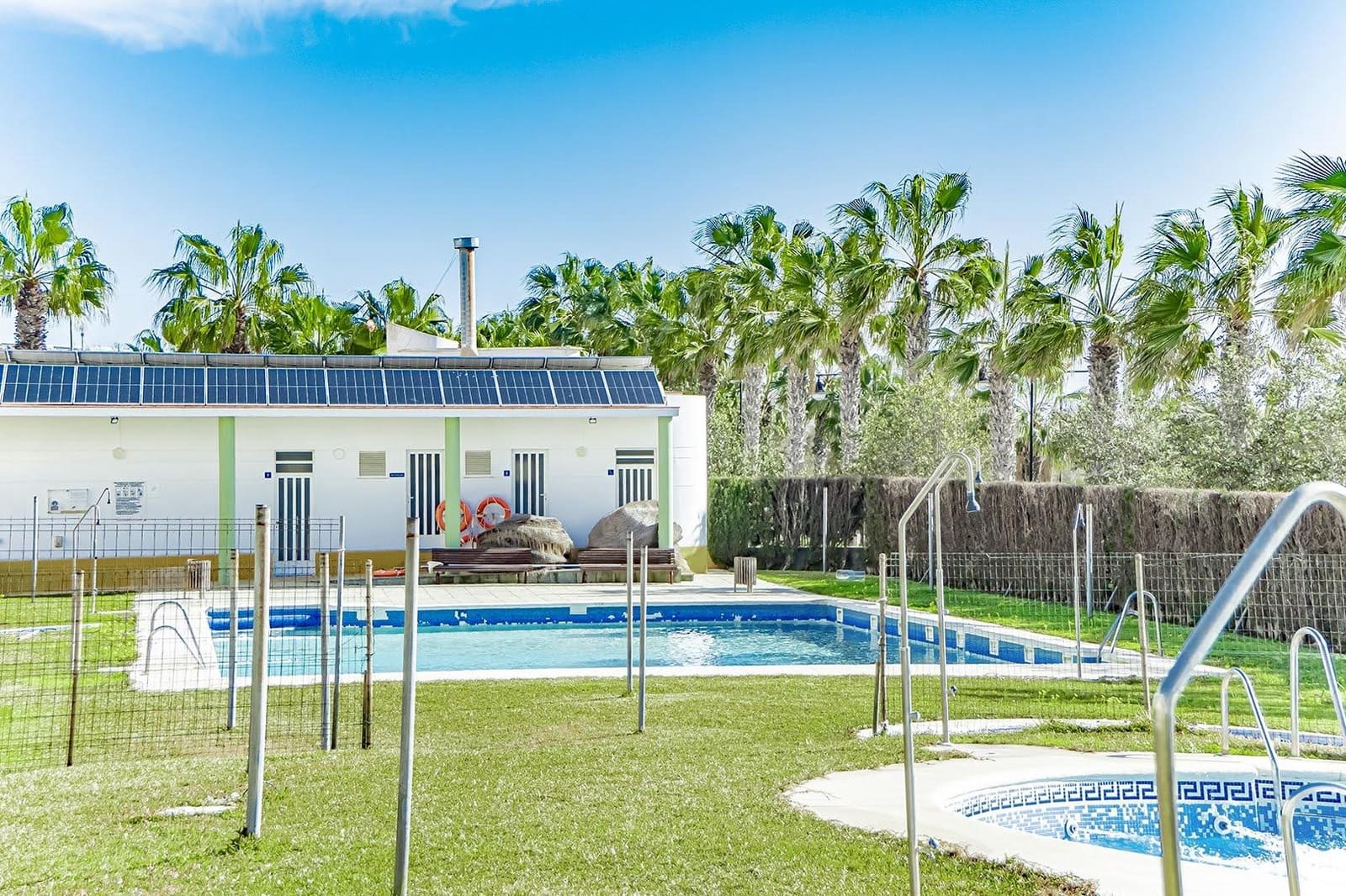 3 soveværelse Lejlighed til salg i Almerimar med swimmingpool - € 216.000 (Ref: 8763141)