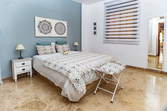 2 chambre Appartement à vendre à Roquetas de Mar avec piscine garage - 207 000 € (Ref: 8971019)