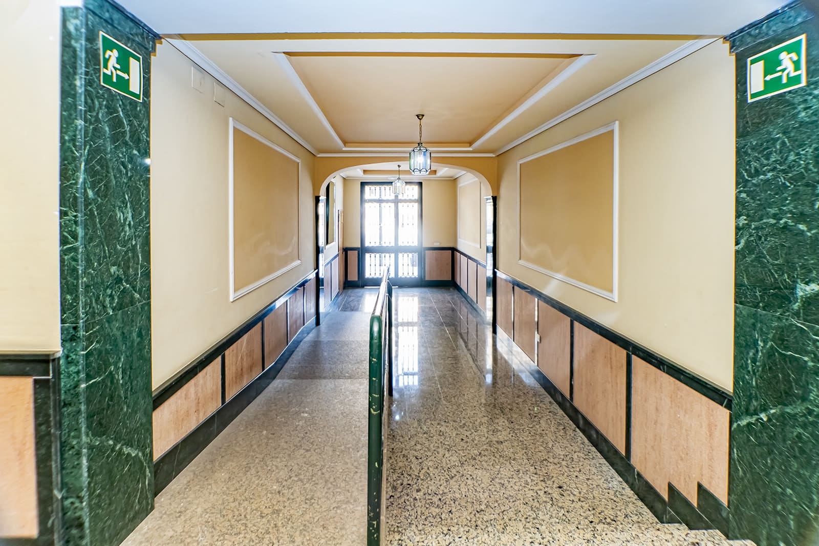 2 chambre Appartement à vendre à Roquetas de Mar avec piscine garage - 207 000 € (Ref: 8971019)