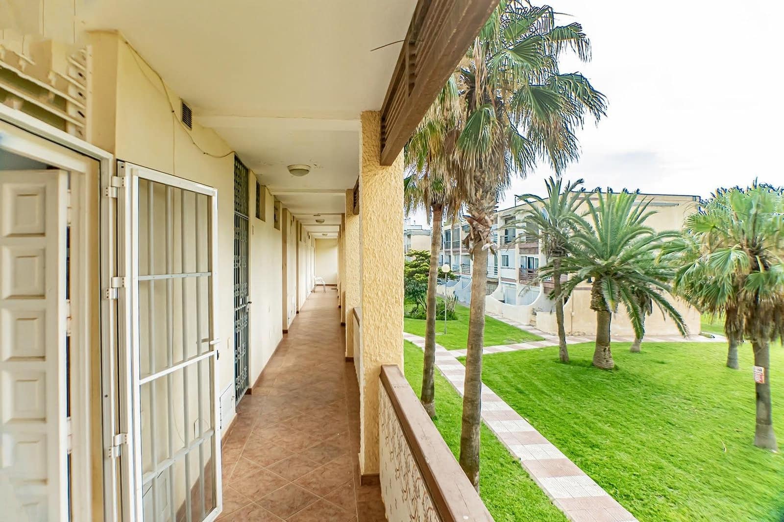 1 soveværelse Studio til salg i Roquetas de Mar med swimmingpool - € 106.500 (Ref: 9076710)