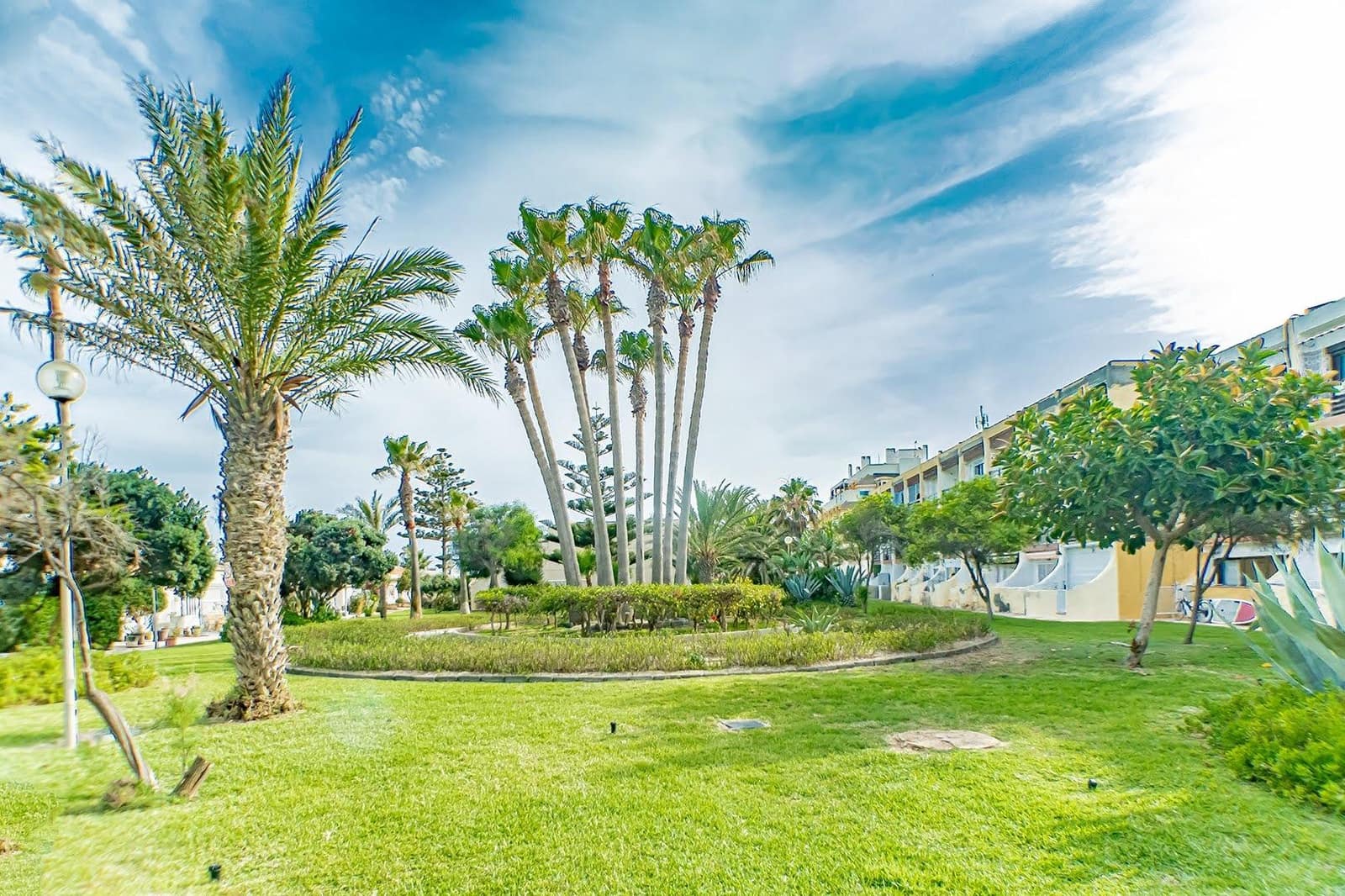 1 soveværelse Studio til salg i Roquetas de Mar med swimmingpool - € 106.500 (Ref: 9076710)