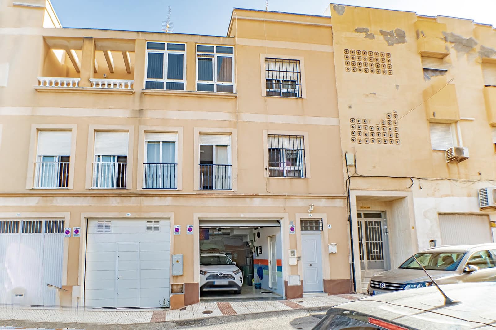 4 soveværelse Byhus til salg i Roquetas de Mar med garage - € 265.000 (Ref: 9082628)