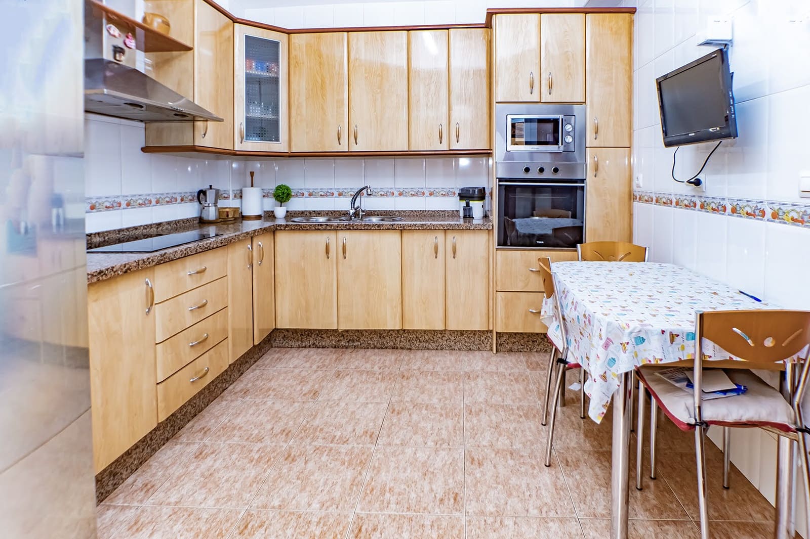 4 soveværelse Byhus til salg i Roquetas de Mar med garage - € 265.000 (Ref: 9082628)