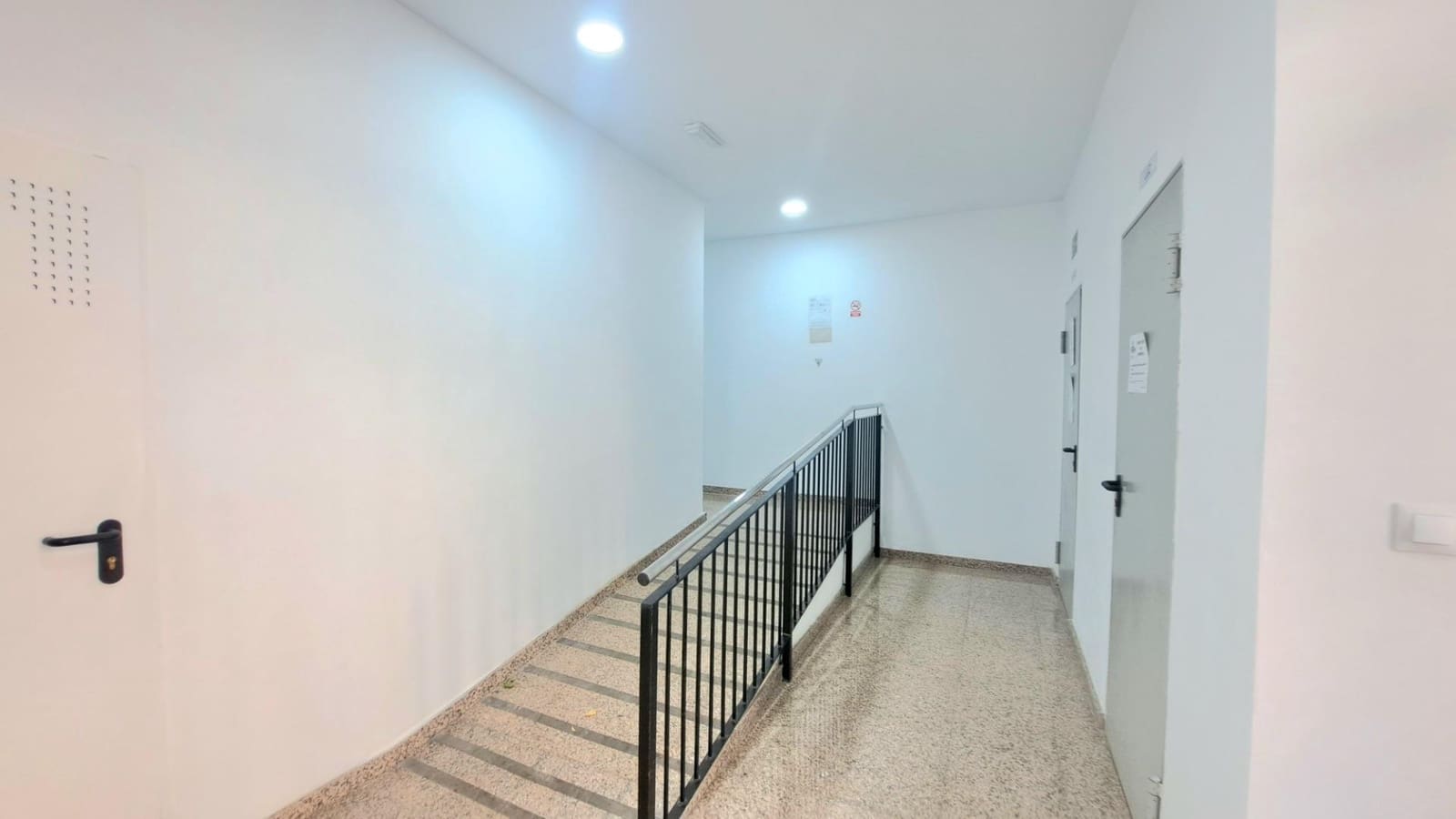 2 soveværelse Lejlighed til salg i Roquetas de Mar - € 85.500 (Ref: 9146078)