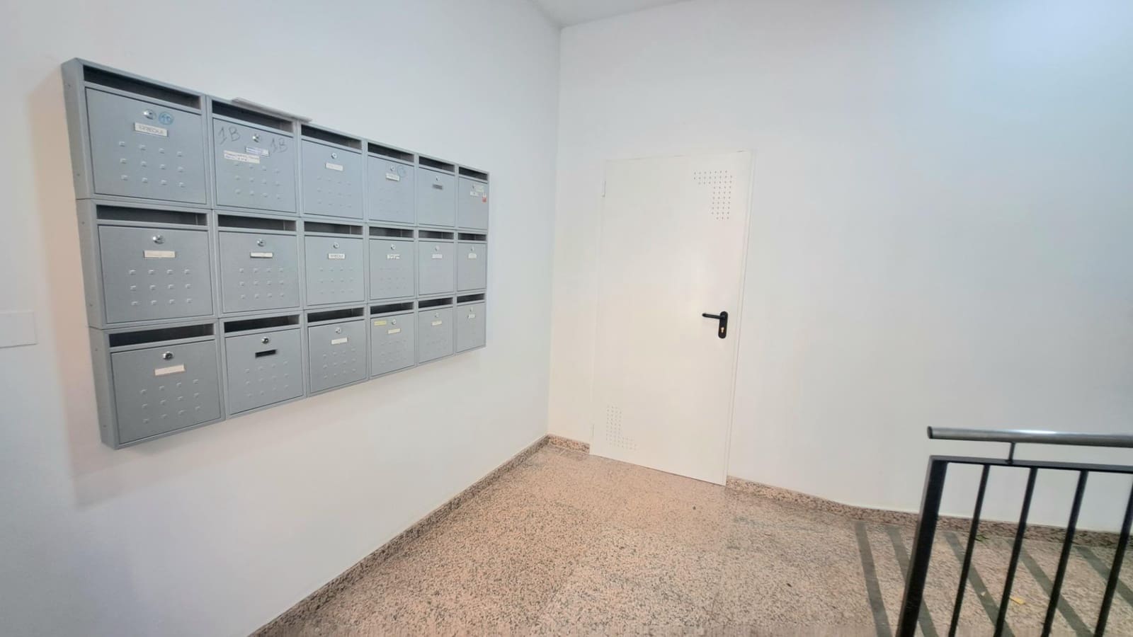 2 soveværelse Lejlighed til salg i Roquetas de Mar - € 85.500 (Ref: 9146078)