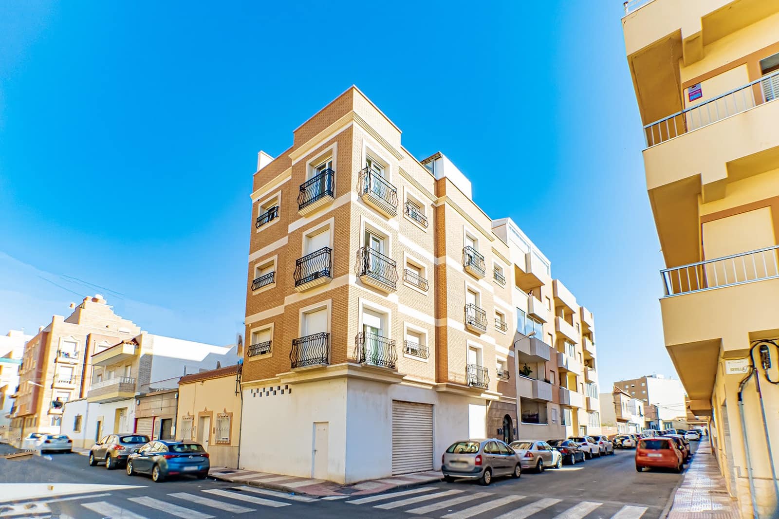 2 slaapkamer Flat te koop in Roquetas de Mar - € 166.500 (Ref: 9331244)