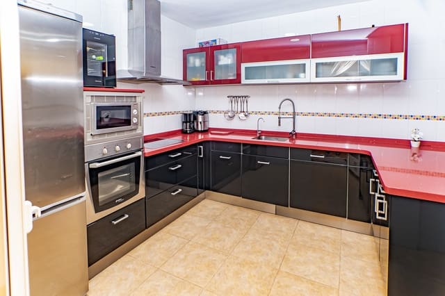 4 quarto Moradia em Banda para venda em Huércal de Almería - 249 500 € (Ref: 9378082)