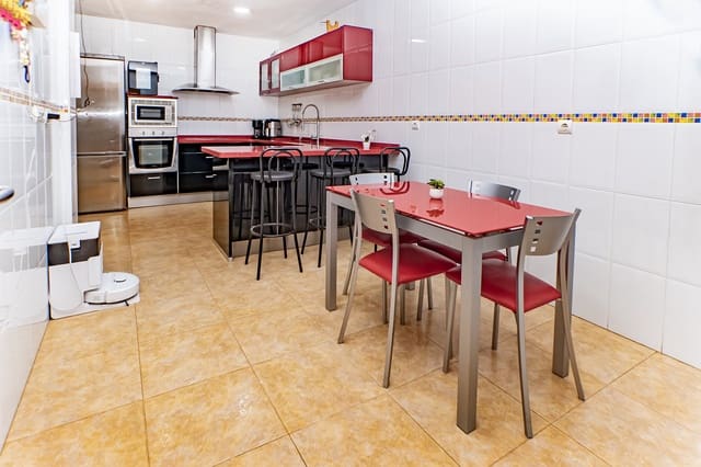 4 quarto Moradia em Banda para venda em Huércal de Almería - 249 500 € (Ref: 9378082)