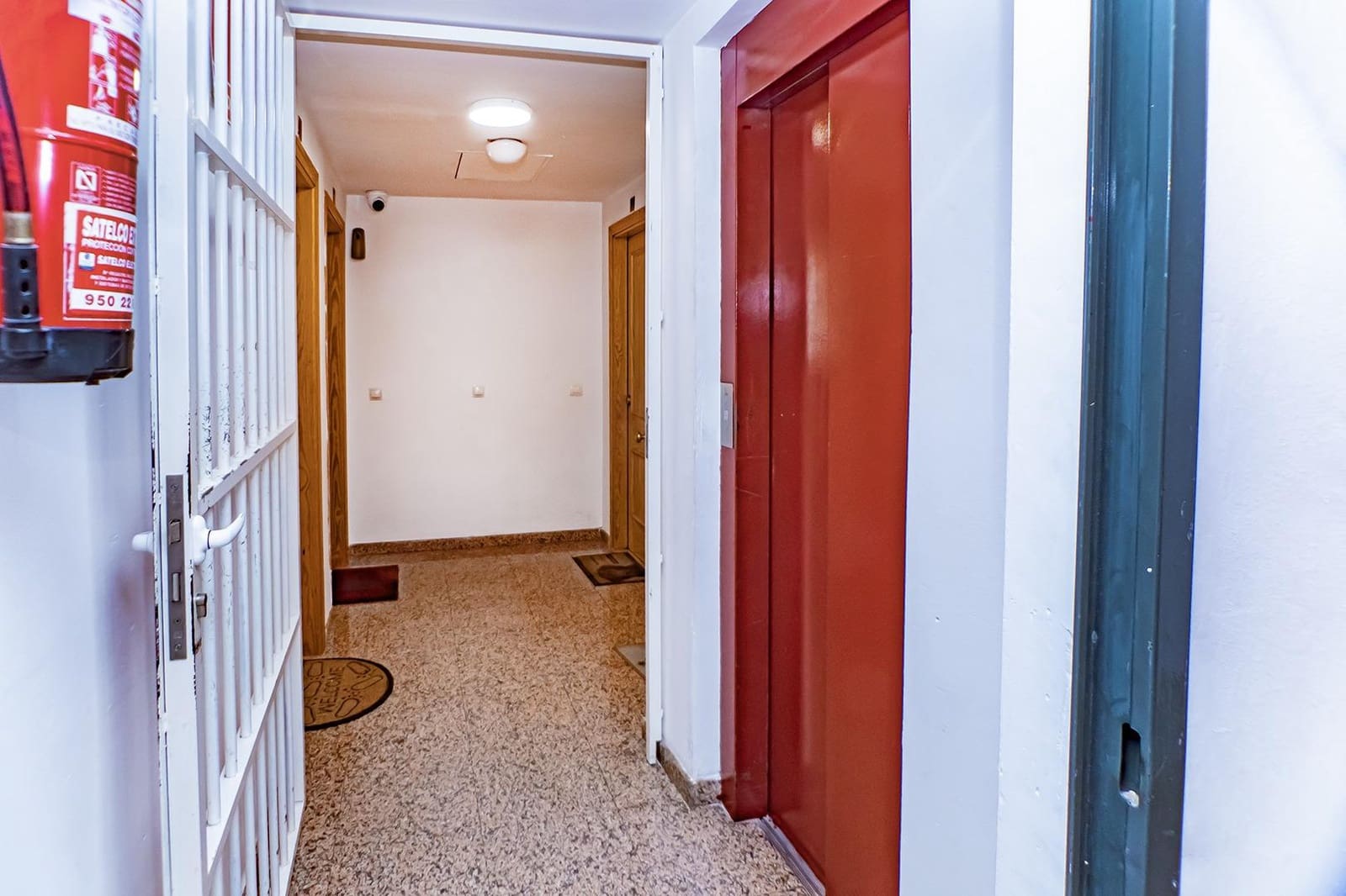 2 chambre Appartement à vendre à Roquetas de Mar avec garage - 89 500 € (Ref: 9398740)