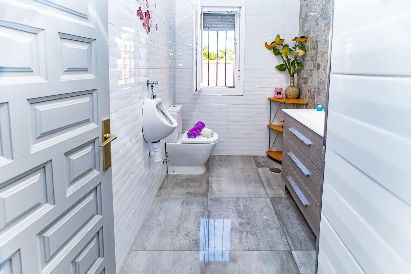 3 makuuhuone Huvila myytävänä paikassa Roquetas de Mar mukana uima-altaan 
autotalli - 587 000 € (Ref: 9414568)