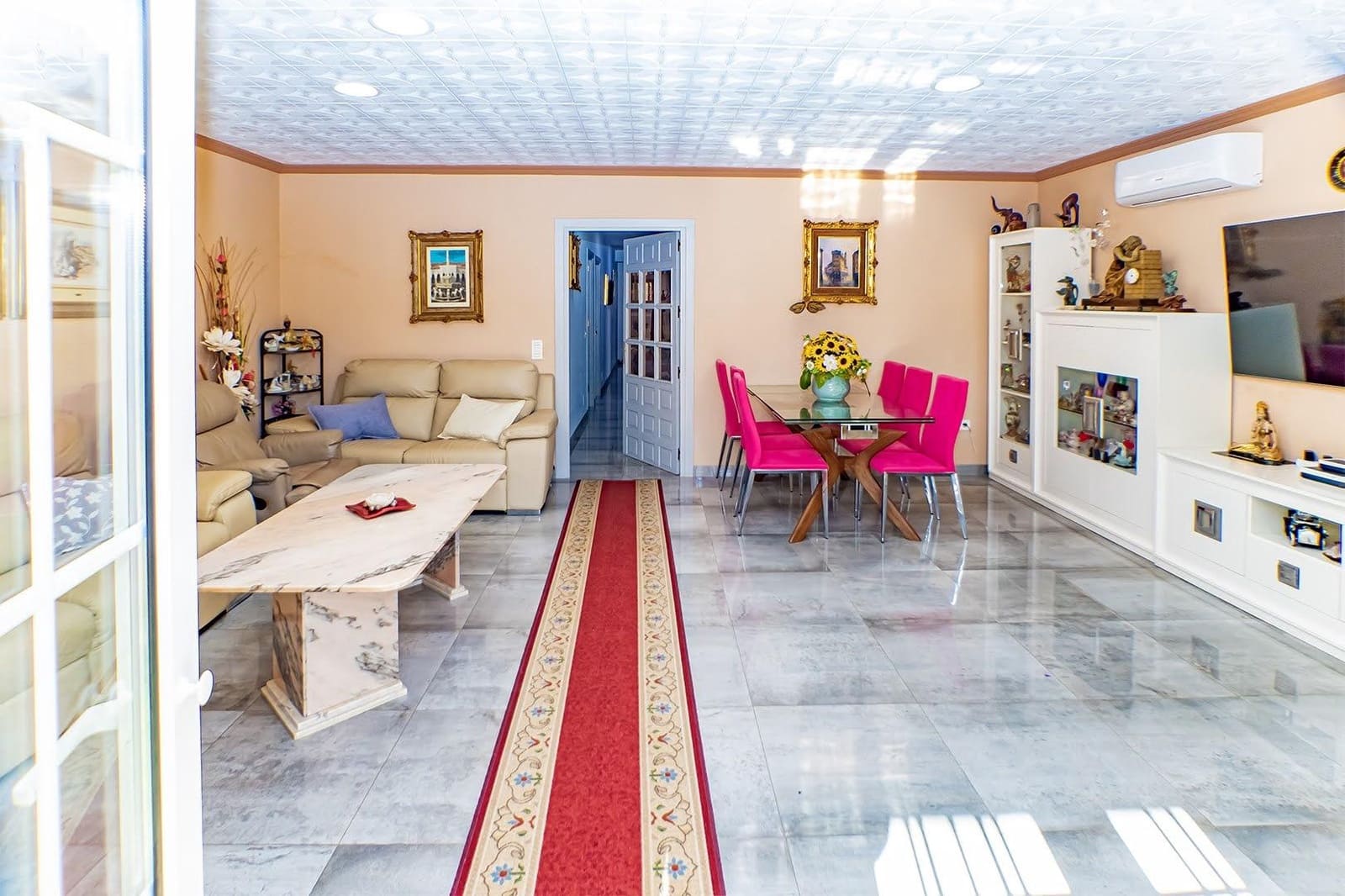 3 makuuhuone Huvila myytävänä paikassa Roquetas de Mar mukana uima-altaan 
autotalli - 587 000 € (Ref: 9414568)