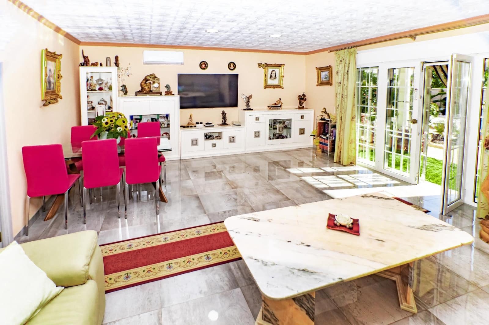 3 makuuhuone Huvila myytävänä paikassa Roquetas de Mar mukana uima-altaan 
autotalli - 587 000 € (Ref: 9414568)