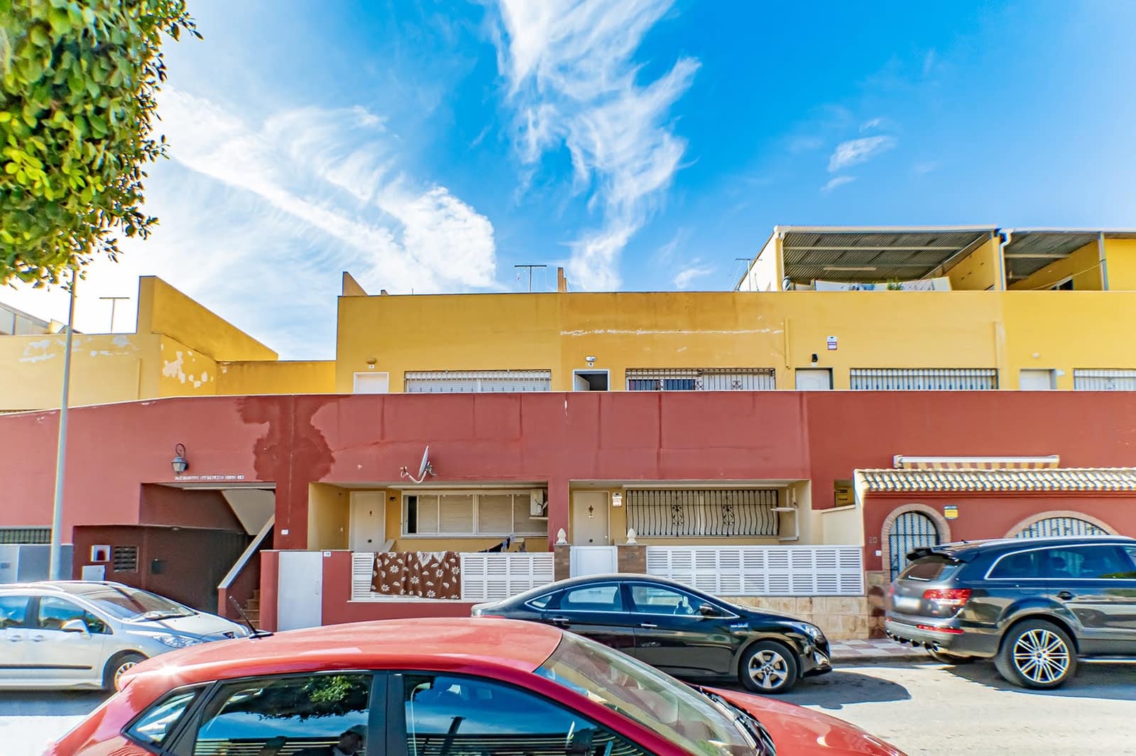 3 bedroom Townhouse for sale in Roquetas de Mar with garage - € 98,000 (Ref: 9453462)