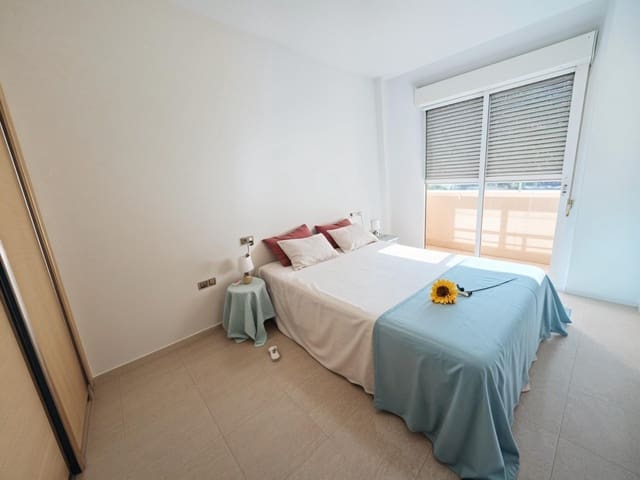 3 chambre Appartement à vendre à Aguadulce (Almeria), Roquetas de Mar avec garage - 169 500 € (Ref: 9479292)