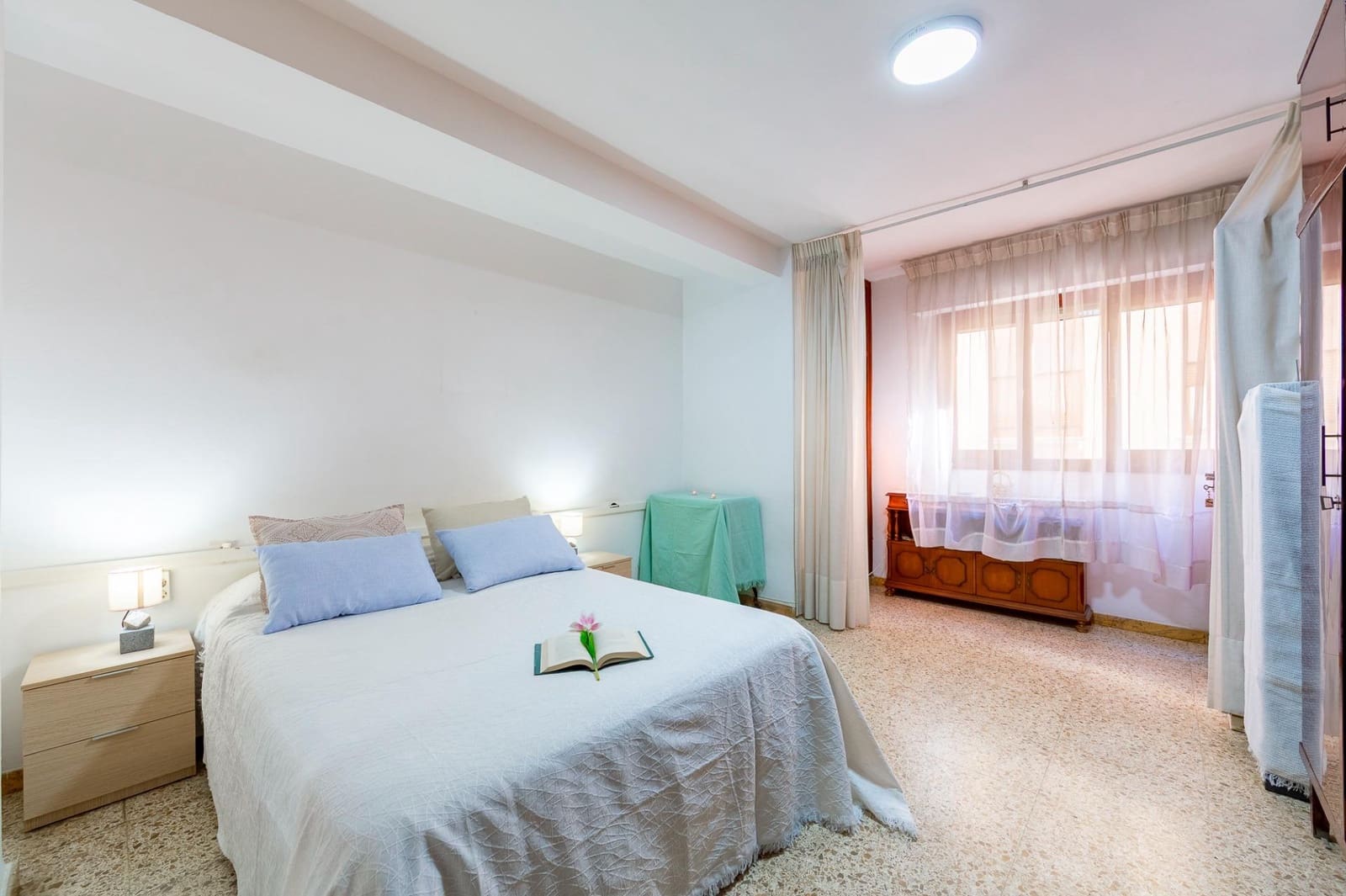 4 slaapkamer Flat te koop in Almeria stad - € 257.000 (Ref: 9479298)