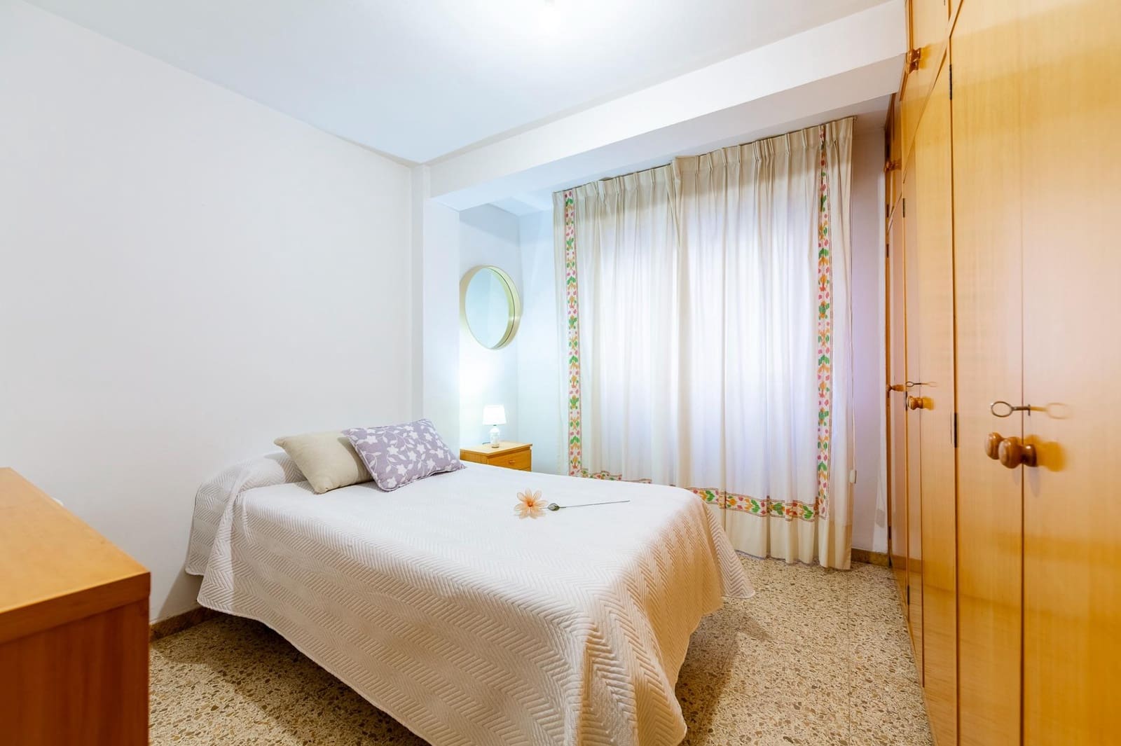 4 slaapkamer Flat te koop in Almeria stad - € 257.000 (Ref: 9479298)