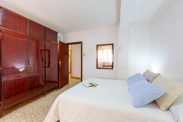 4 slaapkamer Flat te koop in Ciudad Jardín - Tagarete - El Zapillo, Almería stad - € 257.000 (Ref: 9479298)