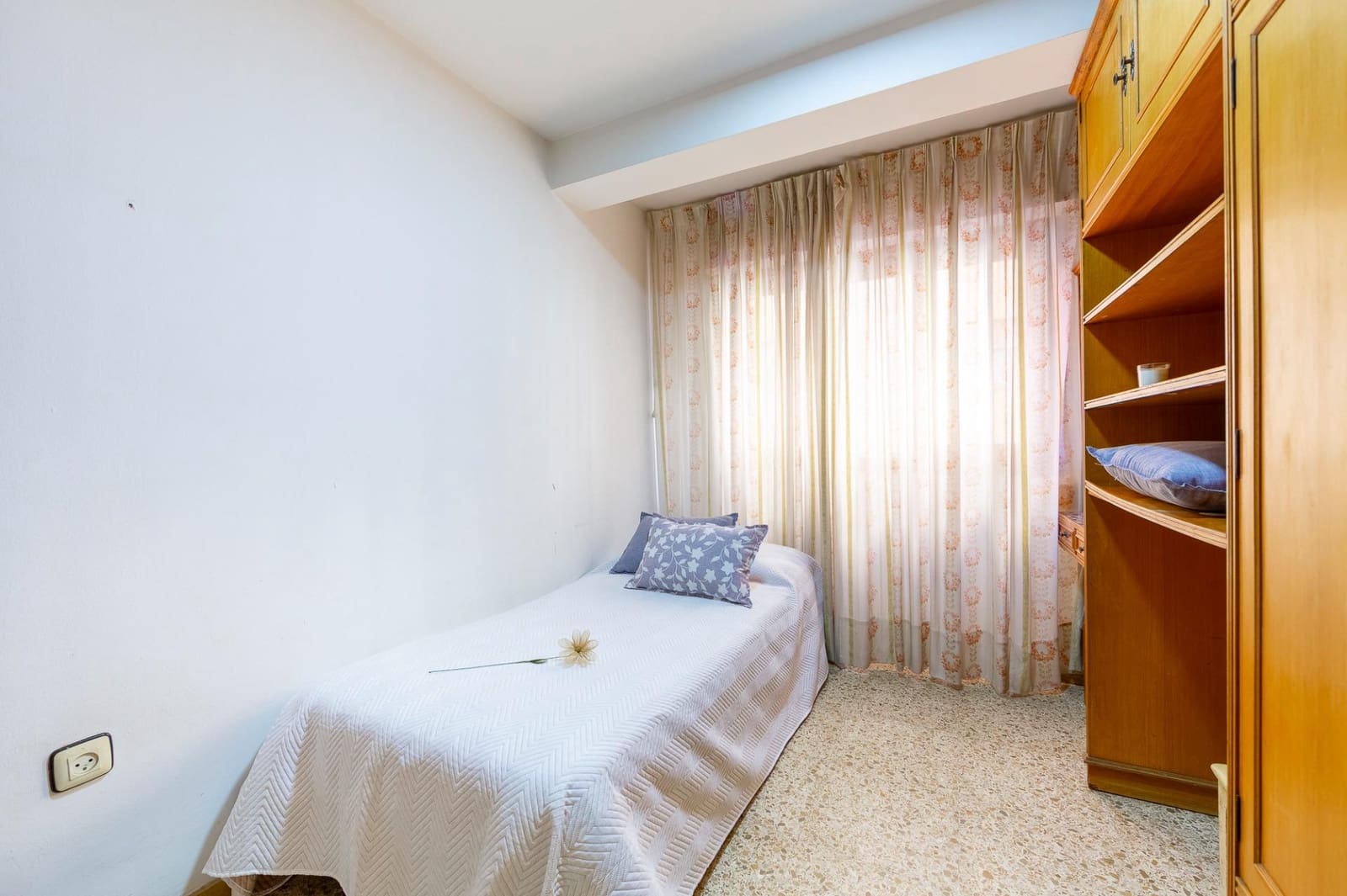 4 slaapkamer Flat te koop in Almeria stad - € 257.000 (Ref: 9479298)