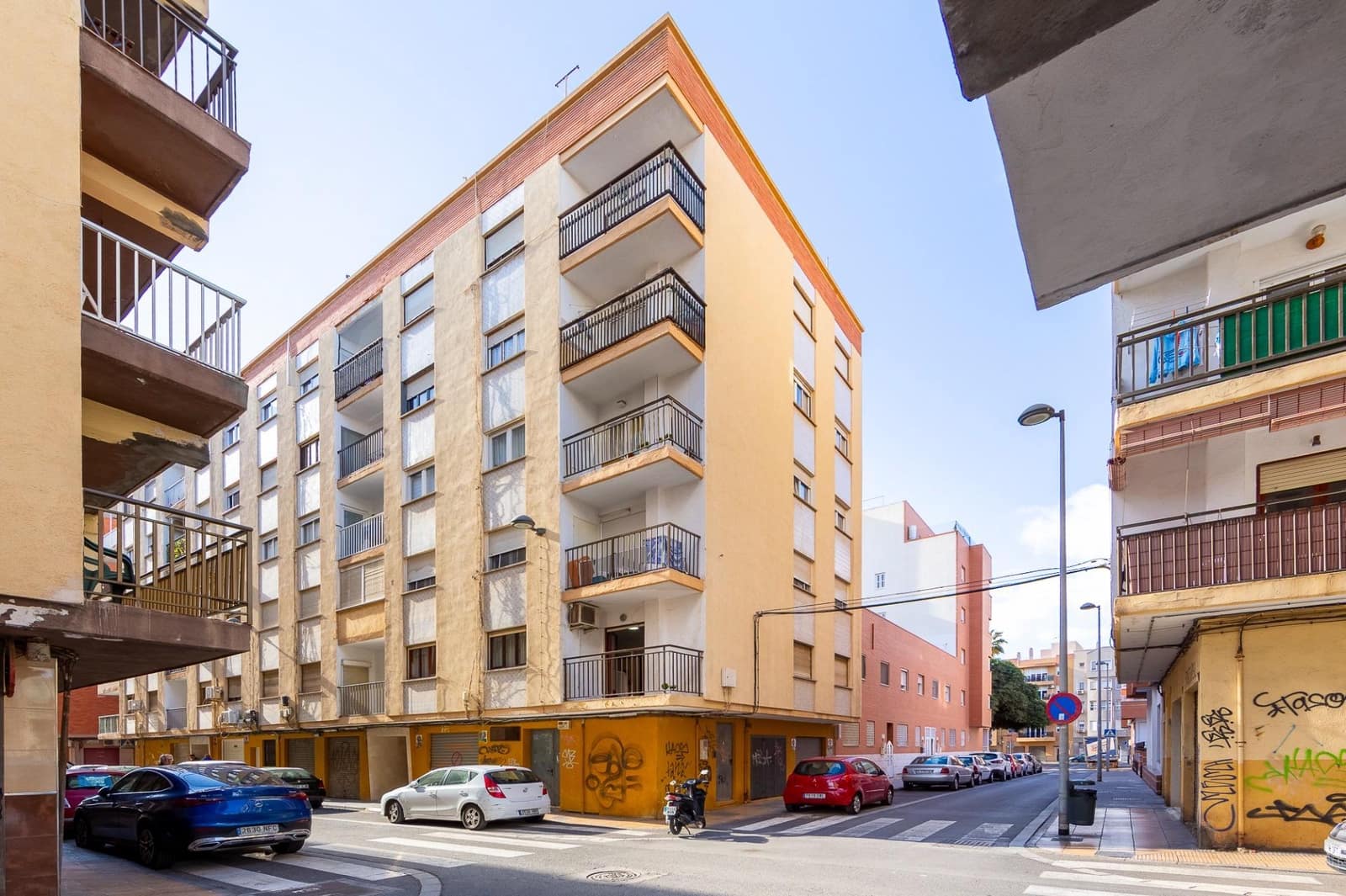 4 slaapkamer Flat te koop in Almeria stad - € 257.000 (Ref: 9479298)