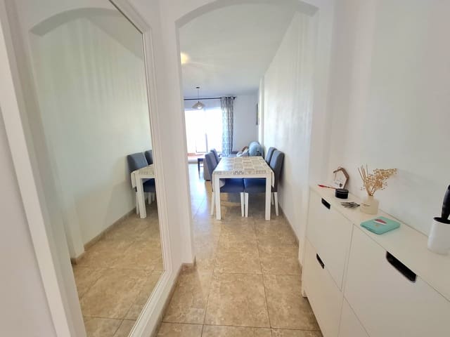 Piso de 2 habitaciones en Roquetas de Mar en alquiler con garaje - 629 € (Ref: 9627946)