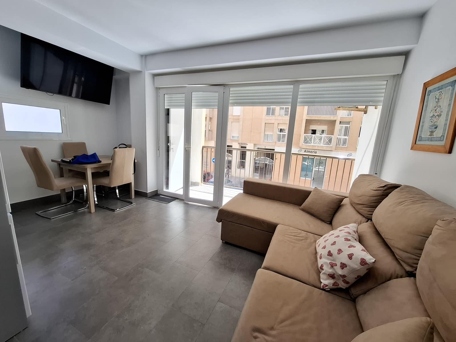 2 bedroom Flat for rent in Almeria city - € 830 (Ref: 9784462)