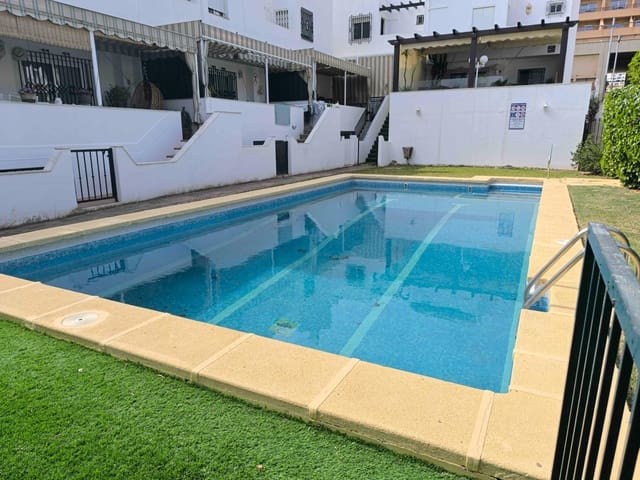 Casa de 3 habitaciones en Aguadulce (Almeria), Roquetas de Mar en venta con piscina garaje - 325.000 € (Ref: 9806869)