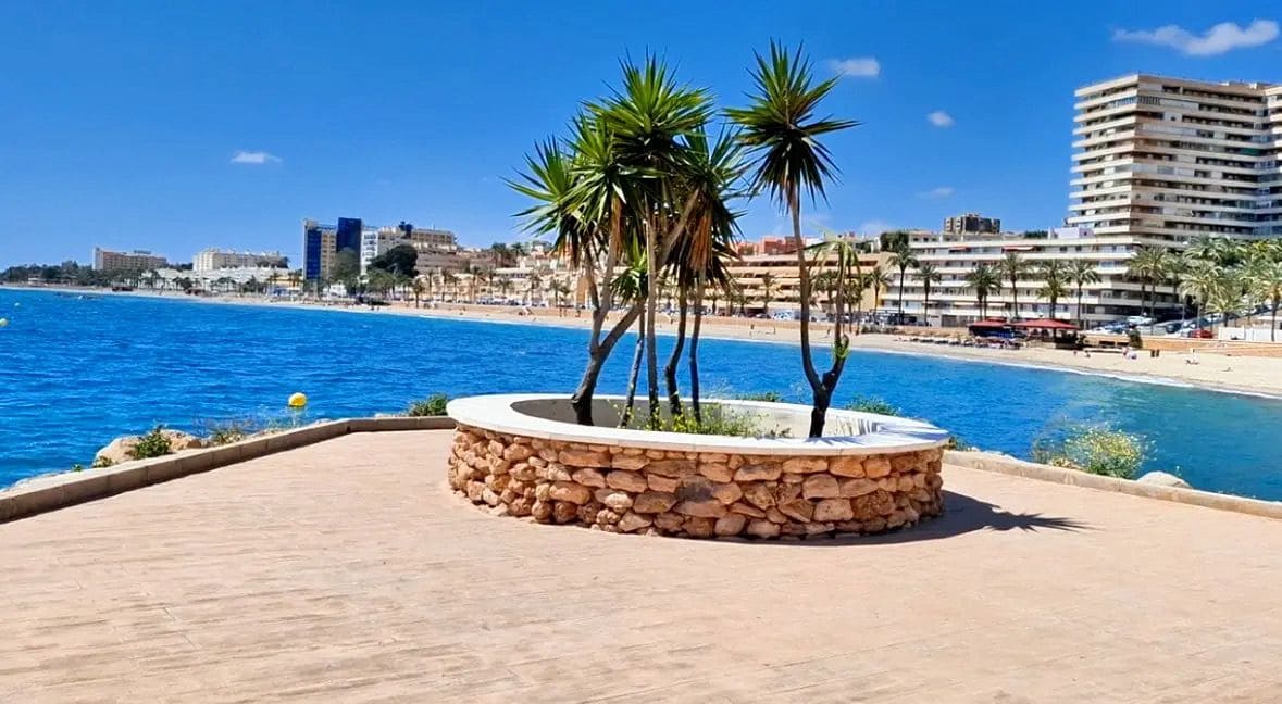 3 bedroom Townhouse for sale in Aguadulce (Almeria) with pool garage - € 325,000 (Ref: 9806869)