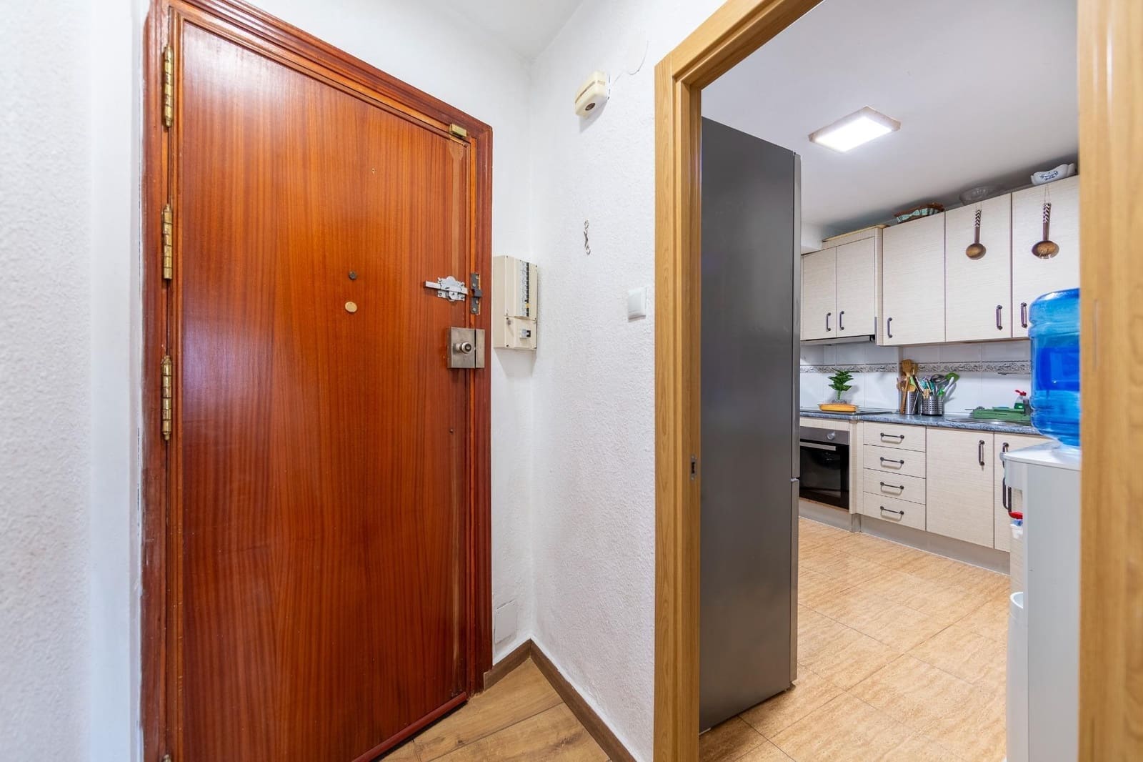 3 soveværelse Lejlighed til leje i Almeria by - € 975 (Ref: 9889239)