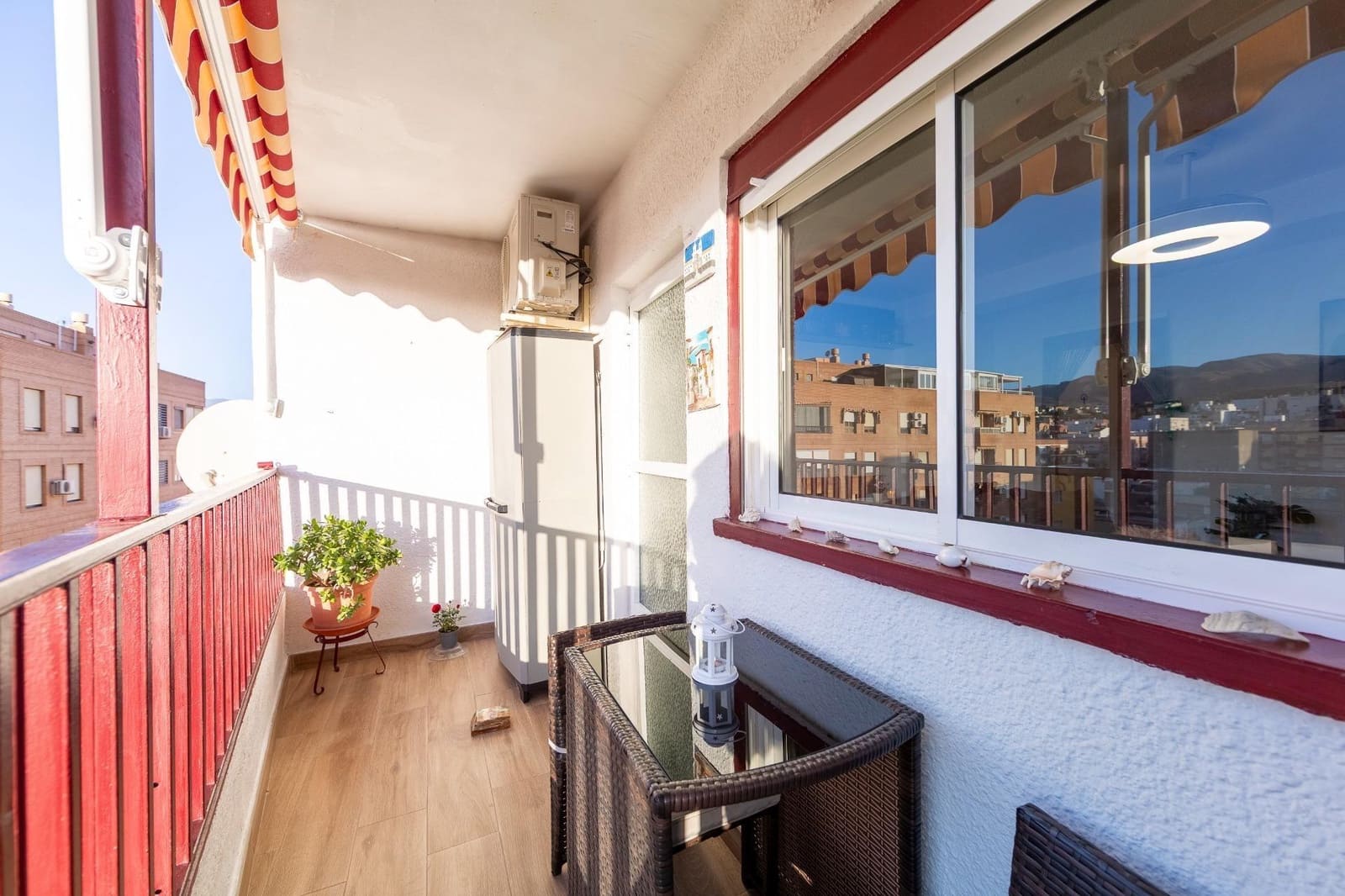 3 soveværelse Lejlighed til leje i Almeria by - € 975 (Ref: 9889239)