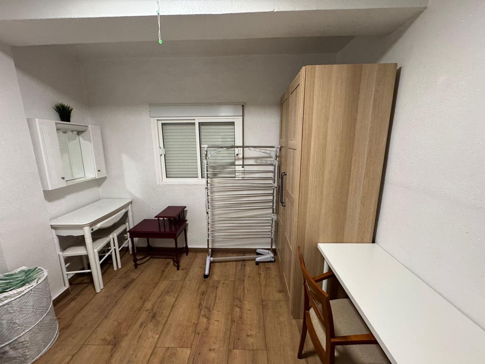 3 soveværelse Lejlighed til leje i Almeria by - € 975 (Ref: 9889239)