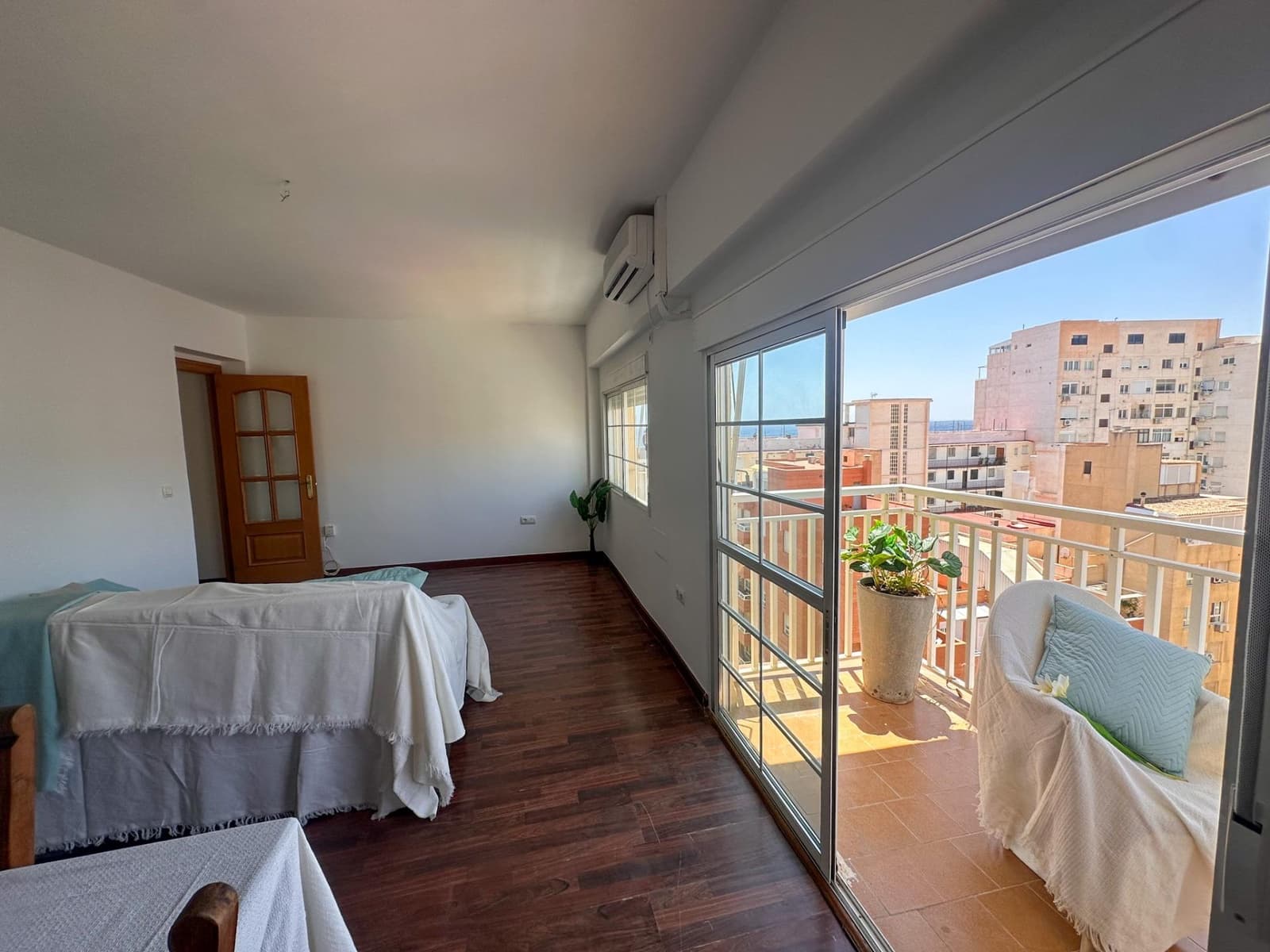 3 bedroom Flat for sale in Almeria city - € 243,500 (Ref: 9897330)