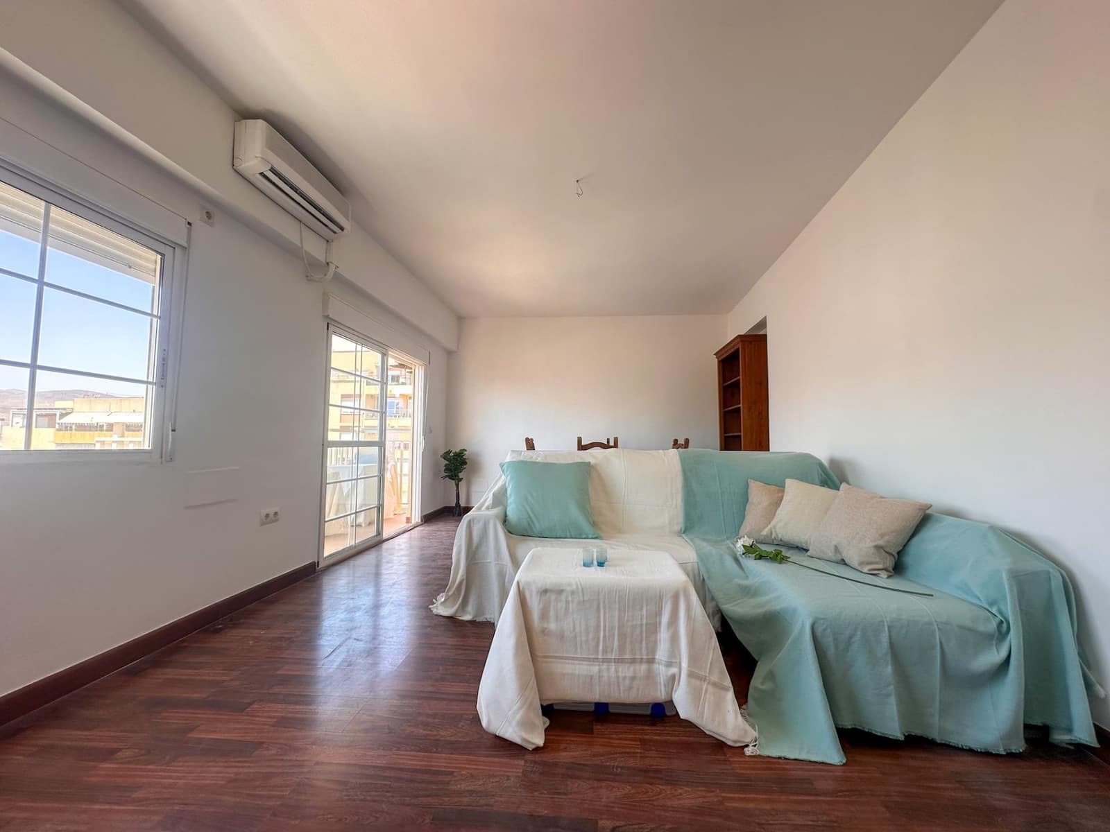 3 bedroom Flat for sale in Almeria city - € 243,500 (Ref: 9897330)