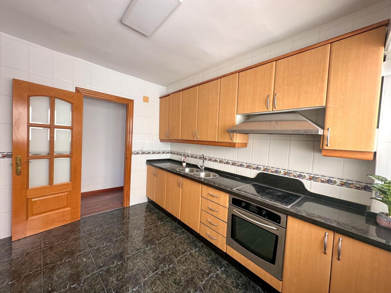 3 bedroom Flat for sale in Almeria city - € 243,500 (Ref: 9897330)