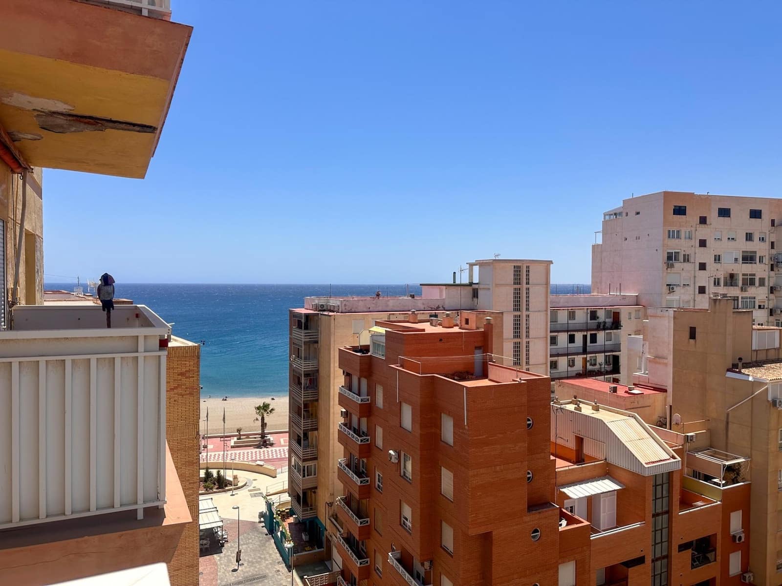 3 bedroom Flat for sale in Almeria city - € 243,500 (Ref: 9897330)