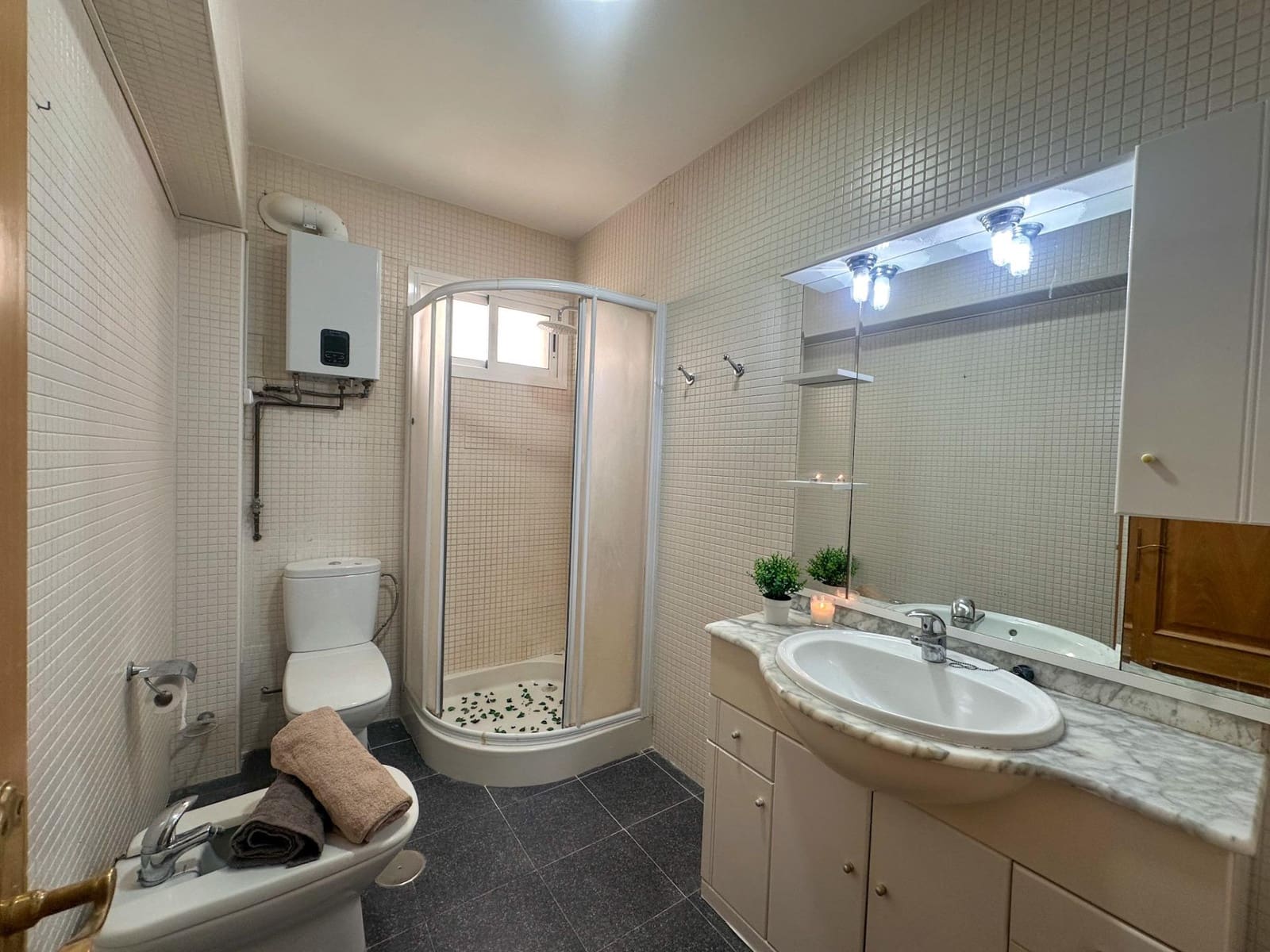 3 bedroom Flat for sale in Almeria city - € 243,500 (Ref: 9897330)