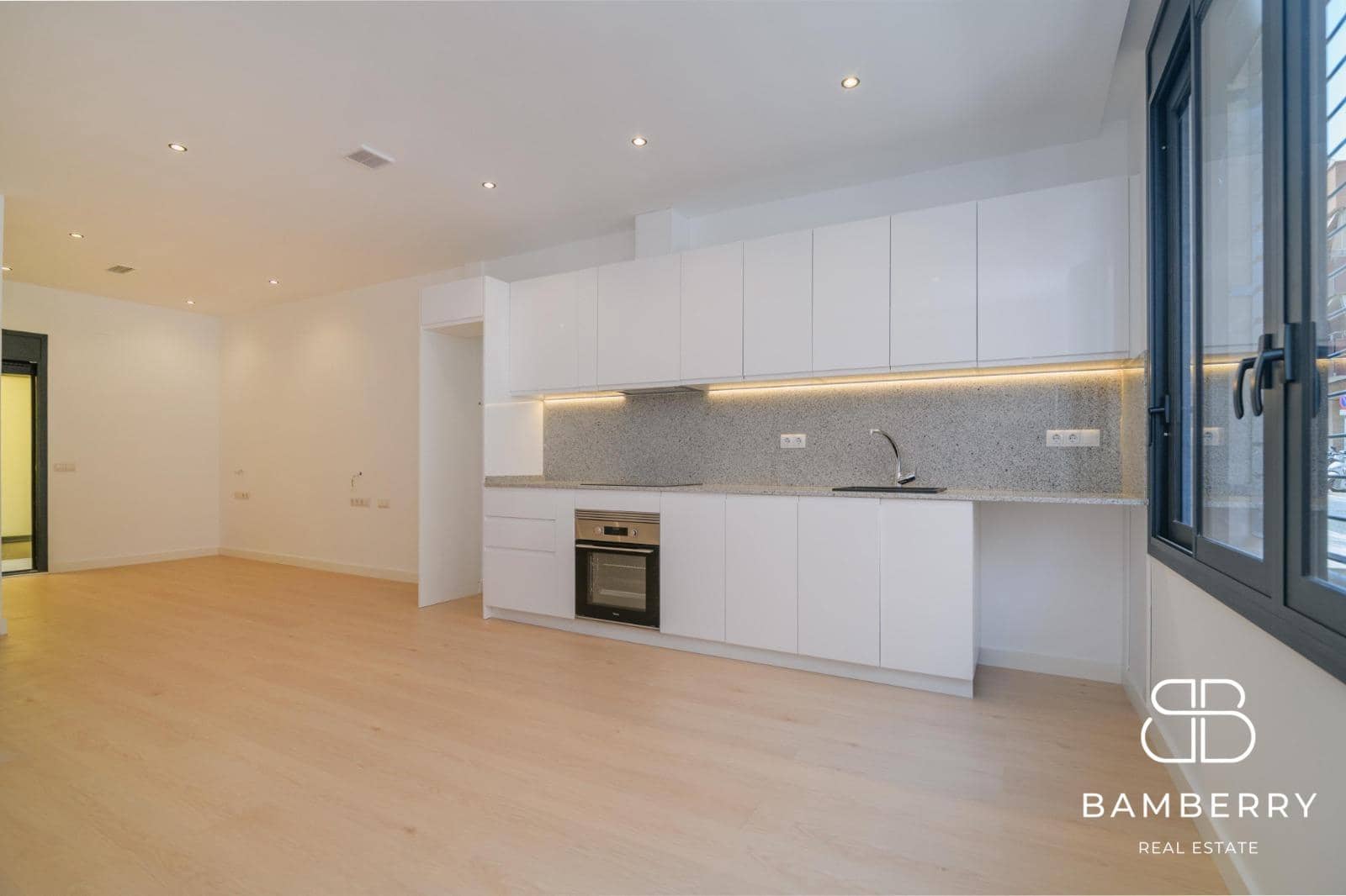 1 slaapkamer Loft te koop in Sant Boi de Llobregat - € 205.000 (Ref: 10043101)