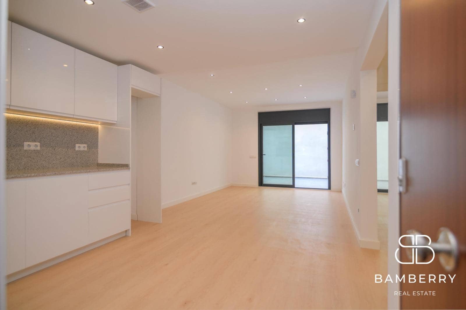 2 soveværelse Lejlighed til salg i Sant Boi de Llobregat - € 310.000 (Ref: 10043102)