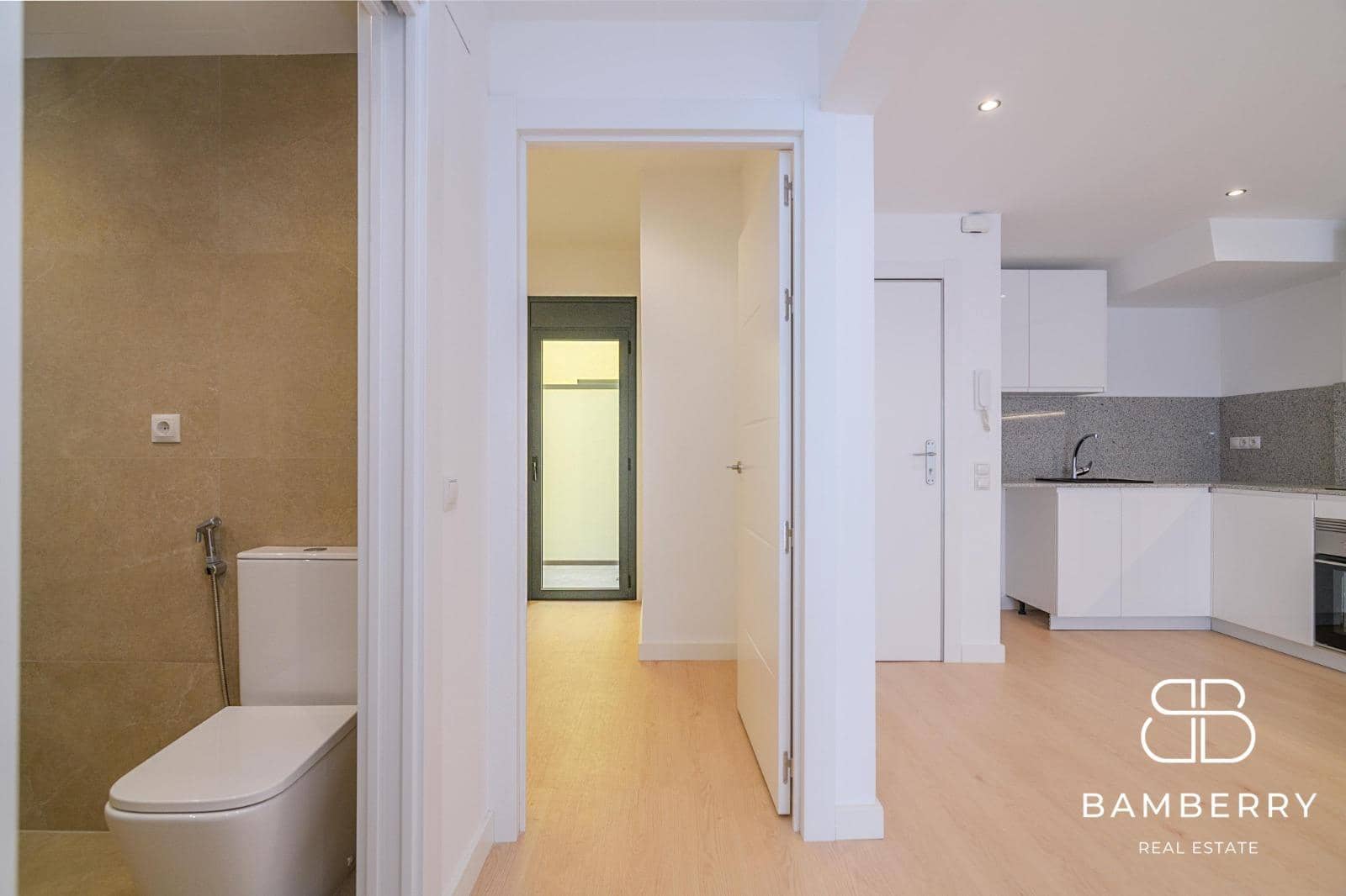 2 soveværelse Lejlighed til salg i Sant Boi de Llobregat - € 310.000 (Ref: 10043102)