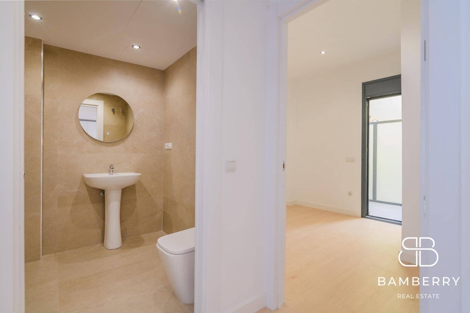 2 soveværelse Lejlighed til salg i Sant Boi de Llobregat - € 310.000 (Ref: 10043102)