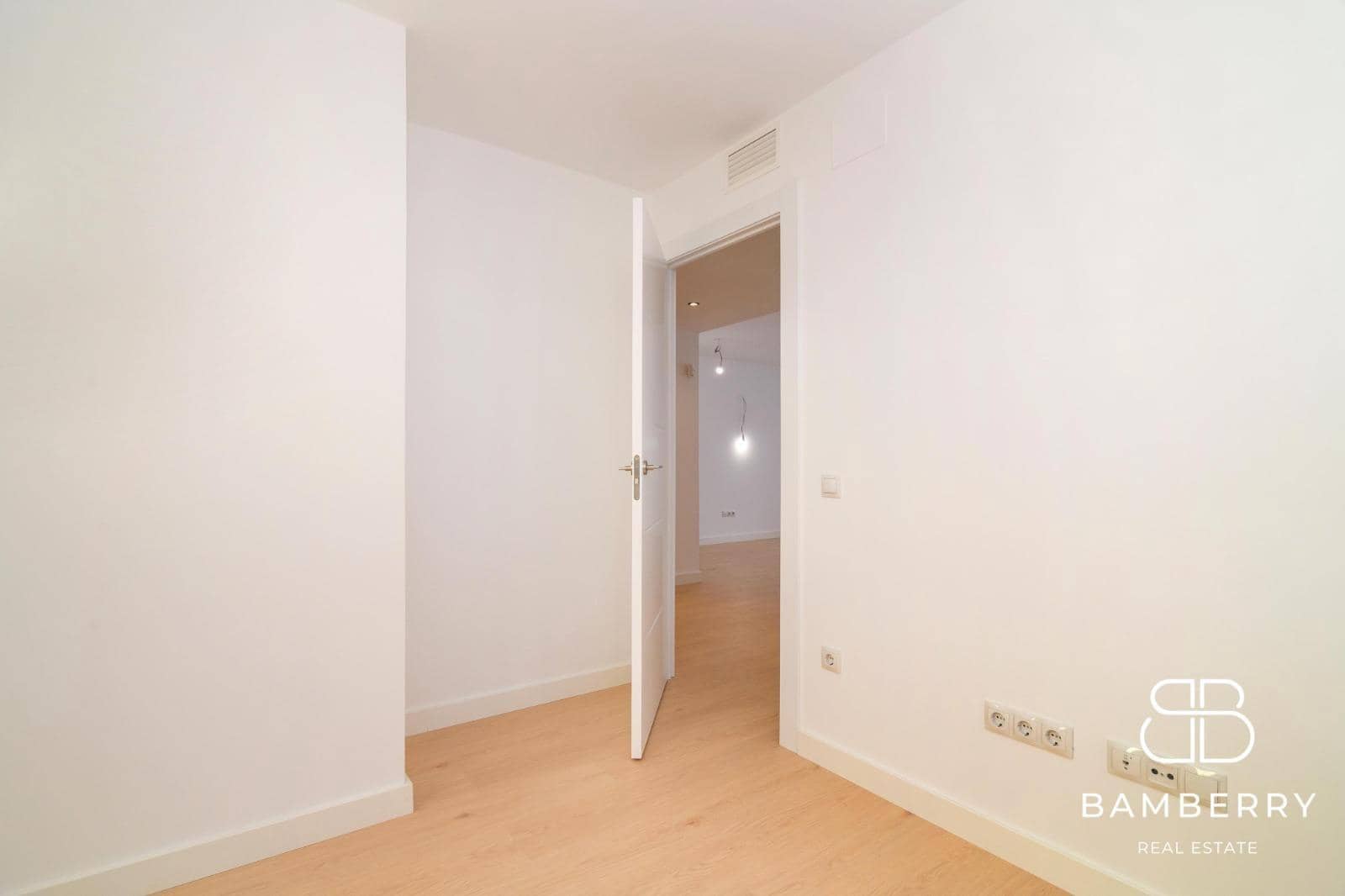 2 sypialnia Mieszkanie na sprzedaż w Sant Boi de Llobregat - 279 000 € (Ref: 10044877)
