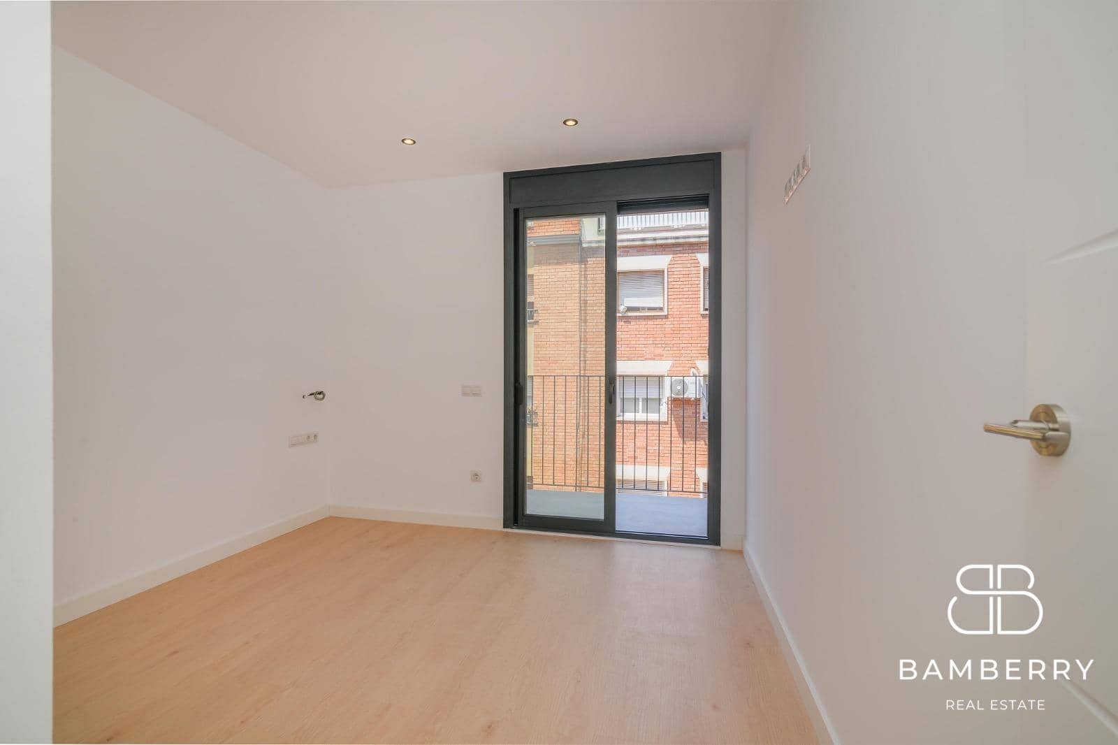 3 sypialnia Penthouse na sprzedaż w Sant Boi de Llobregat - 435 000 € (Ref: 10047401)