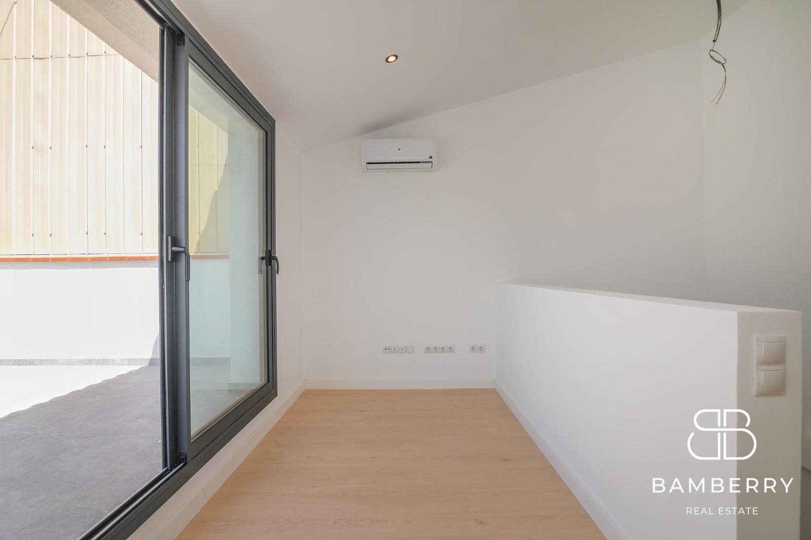 3 sypialnia Penthouse na sprzedaż w Sant Boi de Llobregat - 435 000 € (Ref: 10047401)