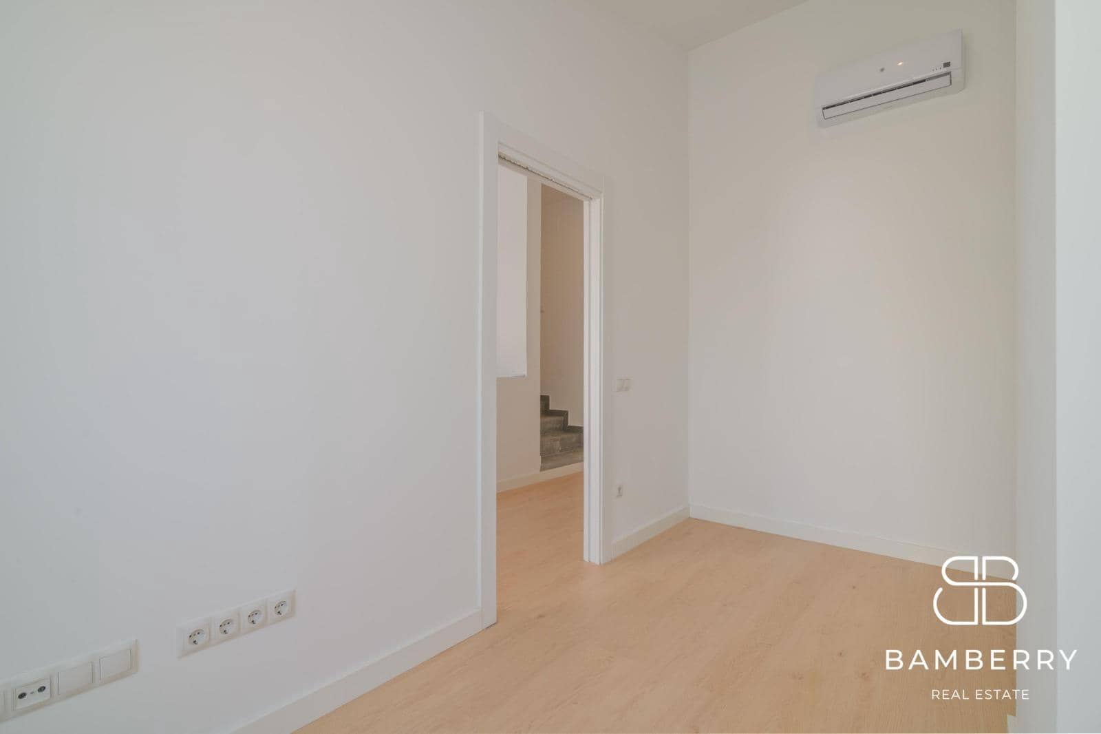 3 sypialnia Penthouse na sprzedaż w Sant Boi de Llobregat - 435 000 € (Ref: 10047401)