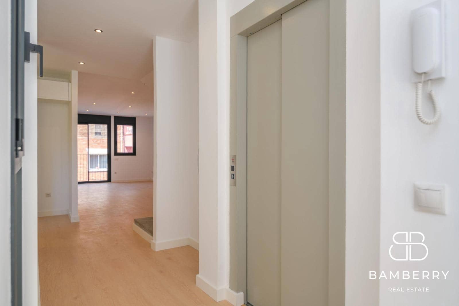 3 sypialnia Penthouse na sprzedaż w Sant Boi de Llobregat - 435 000 € (Ref: 10047401)