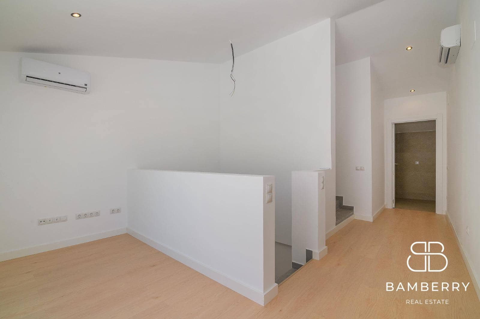 3 sypialnia Penthouse na sprzedaż w Sant Boi de Llobregat - 435 000 € (Ref: 10047401)
