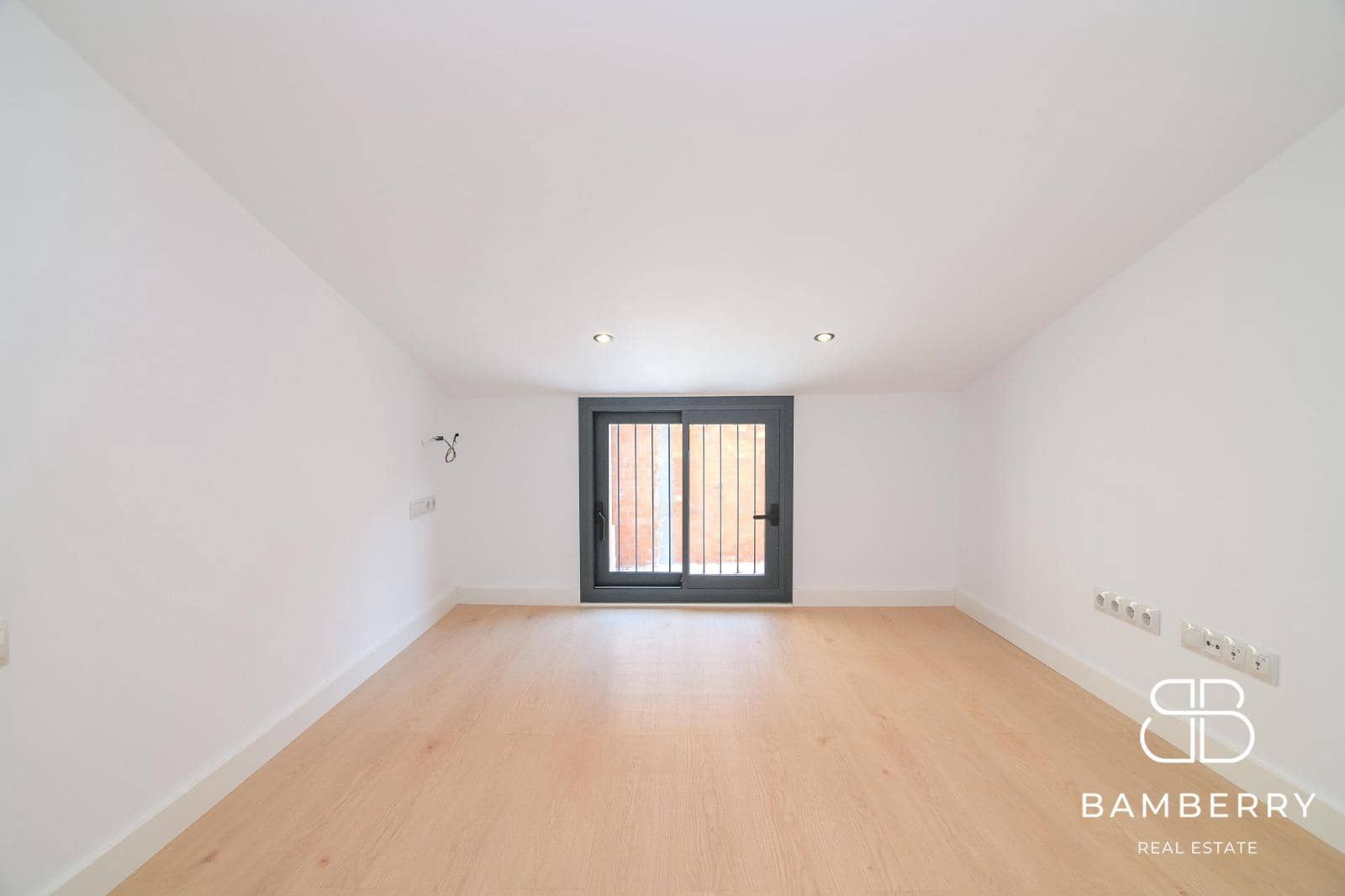 3 sypialnia Penthouse na sprzedaż w Sant Boi de Llobregat - 435 000 € (Ref: 10047401)