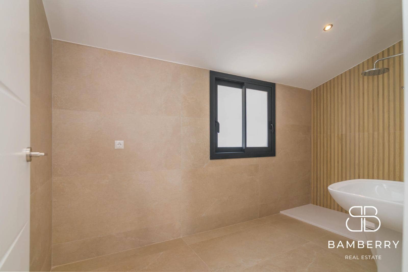 3 sypialnia Penthouse na sprzedaż w Sant Boi de Llobregat - 435 000 € (Ref: 10047401)
