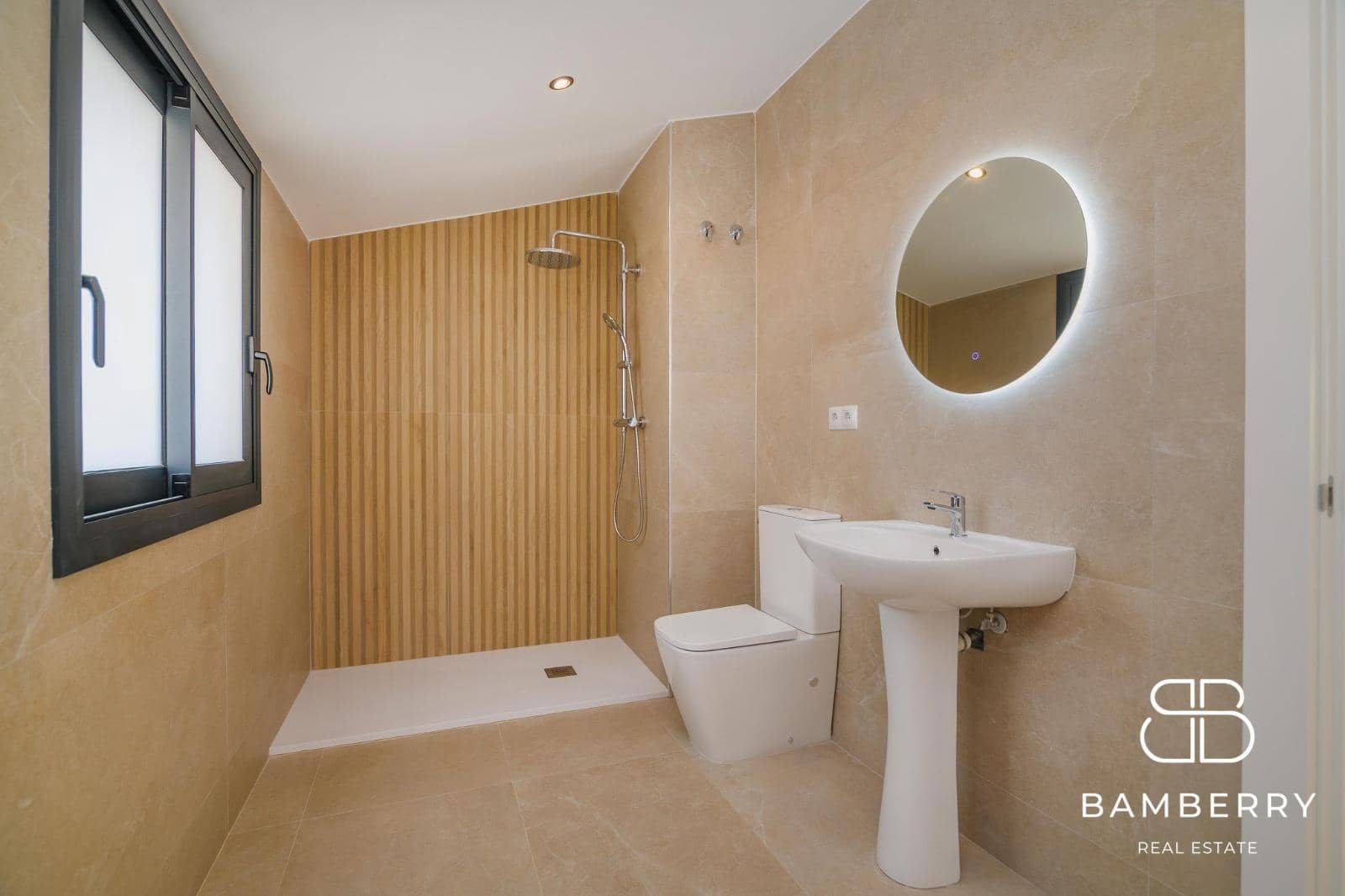 3 sypialnia Penthouse na sprzedaż w Sant Boi de Llobregat - 435 000 € (Ref: 10047401)