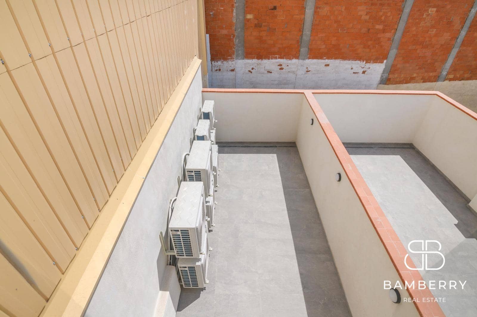 3 sypialnia Penthouse na sprzedaż w Sant Boi de Llobregat - 435 000 € (Ref: 10047401)